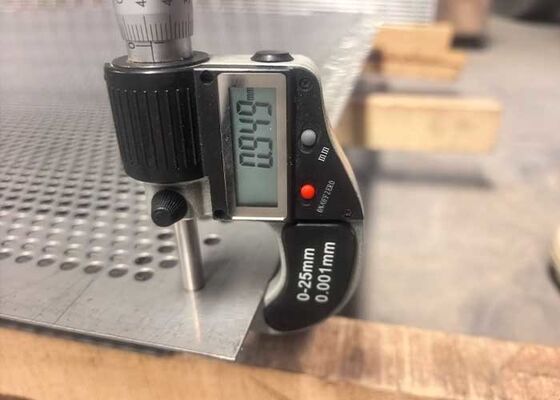 304 Stainless Steel Perforated Plate cho các ứng dụng lọc công nghiệp chính xác