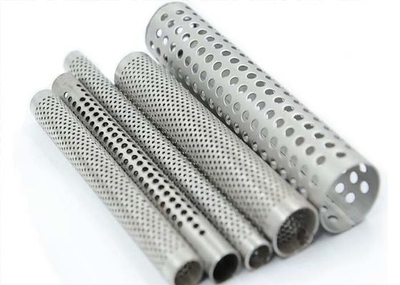 Ống kim loại đục lỗ bằng phương pháp hàn thẳng hoặc hàn xoắn ốc
