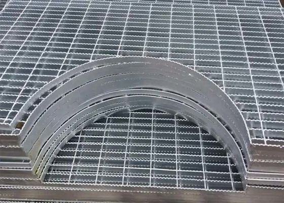 Lưới thép không đều với hình dạng đặc biệt và sử dụng đặc biệt cho nhà máy, đài phun nước, đường ống, tán cây