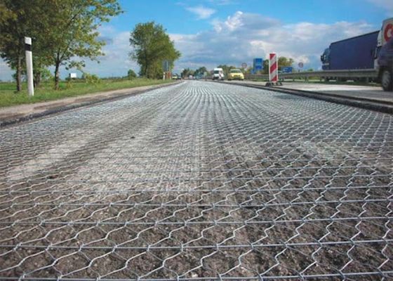 Mạng lưới đường được củng cố Mạng lưới dây hexagonal để củng cố đường