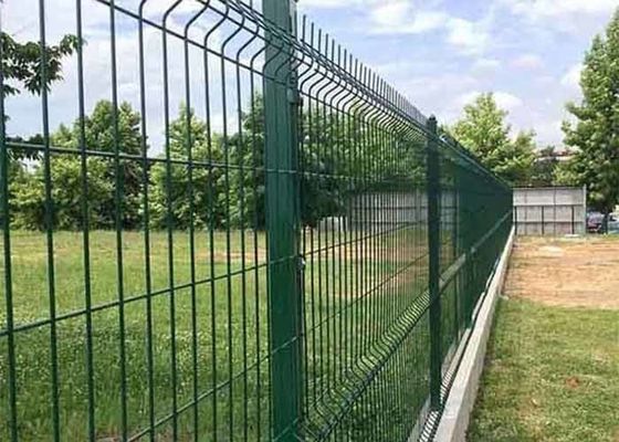 Bảng hàng rào dây chuyền mạ hoặc phun để có tuổi thọ bền hơn