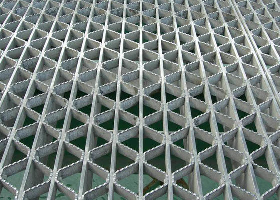 Tấm grating thép đinh tán, khoảng cách thanh chịu lực 3/4", khả năng chịu tải cao