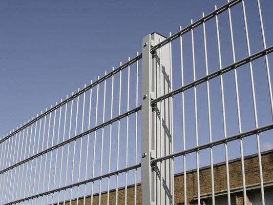2500mm Panel Double Wire Mesh Fence 50 × 200mm Xanh nhựa nhựa
