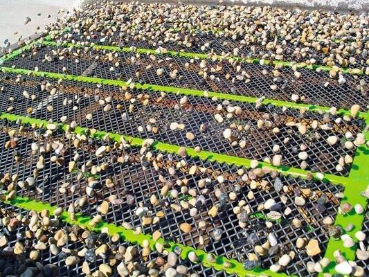 Màng khai thác nặng cung cấp sức kéo cao và dây thép chống ăn mòn cho hỗ trợ cấu trúc khai thác